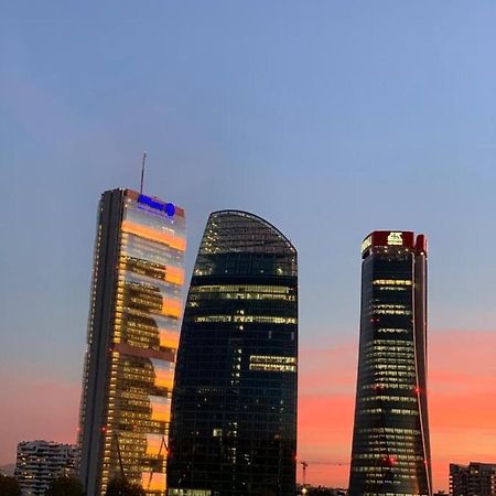 On The Top Floor Watching Citylife And Mico Μιλάνο Εξωτερικό φωτογραφία