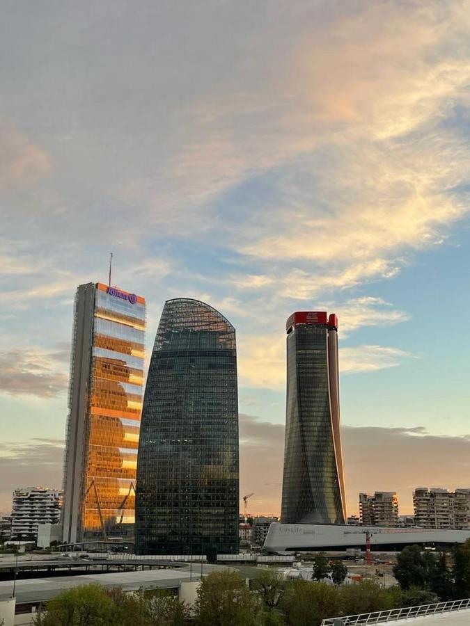 On The Top Floor Watching Citylife And Mico Μιλάνο Εξωτερικό φωτογραφία